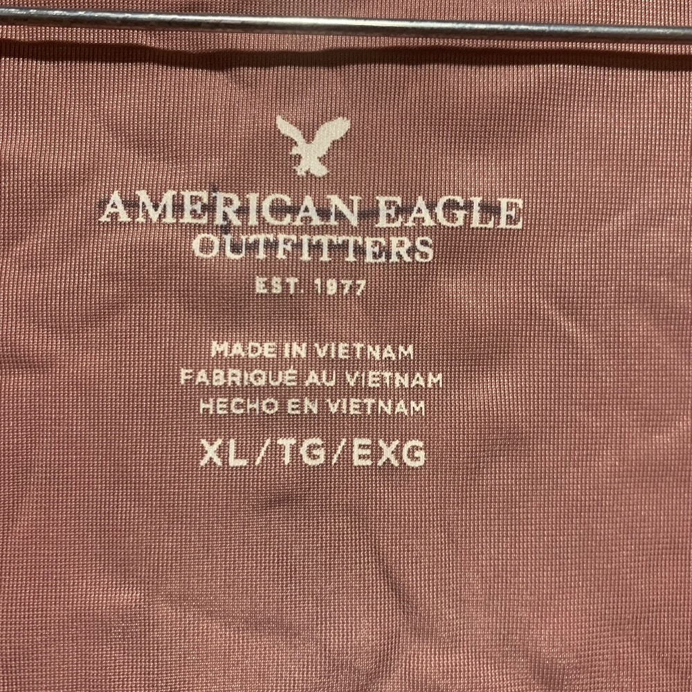 23. American Eagle Ombre Colored Top Size XL - Picture 4 of 12